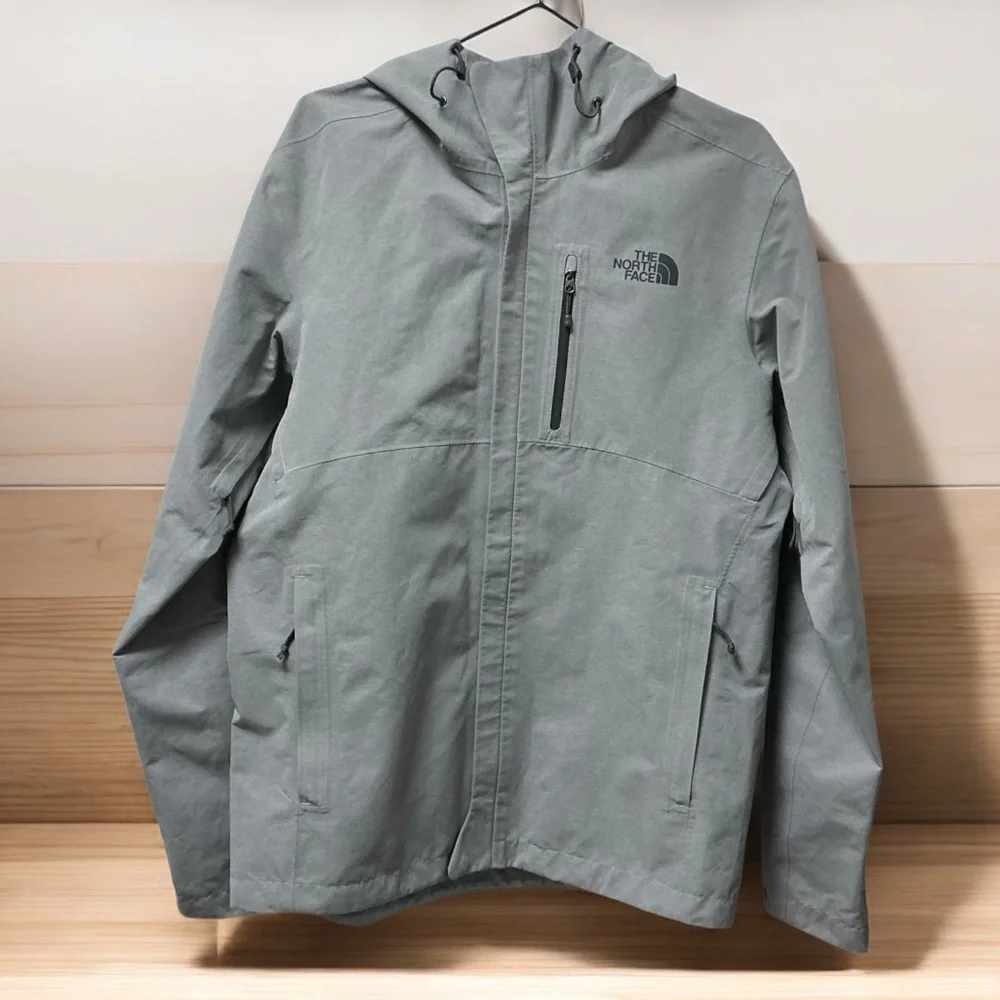 The North Face Men's Gray Raincoat